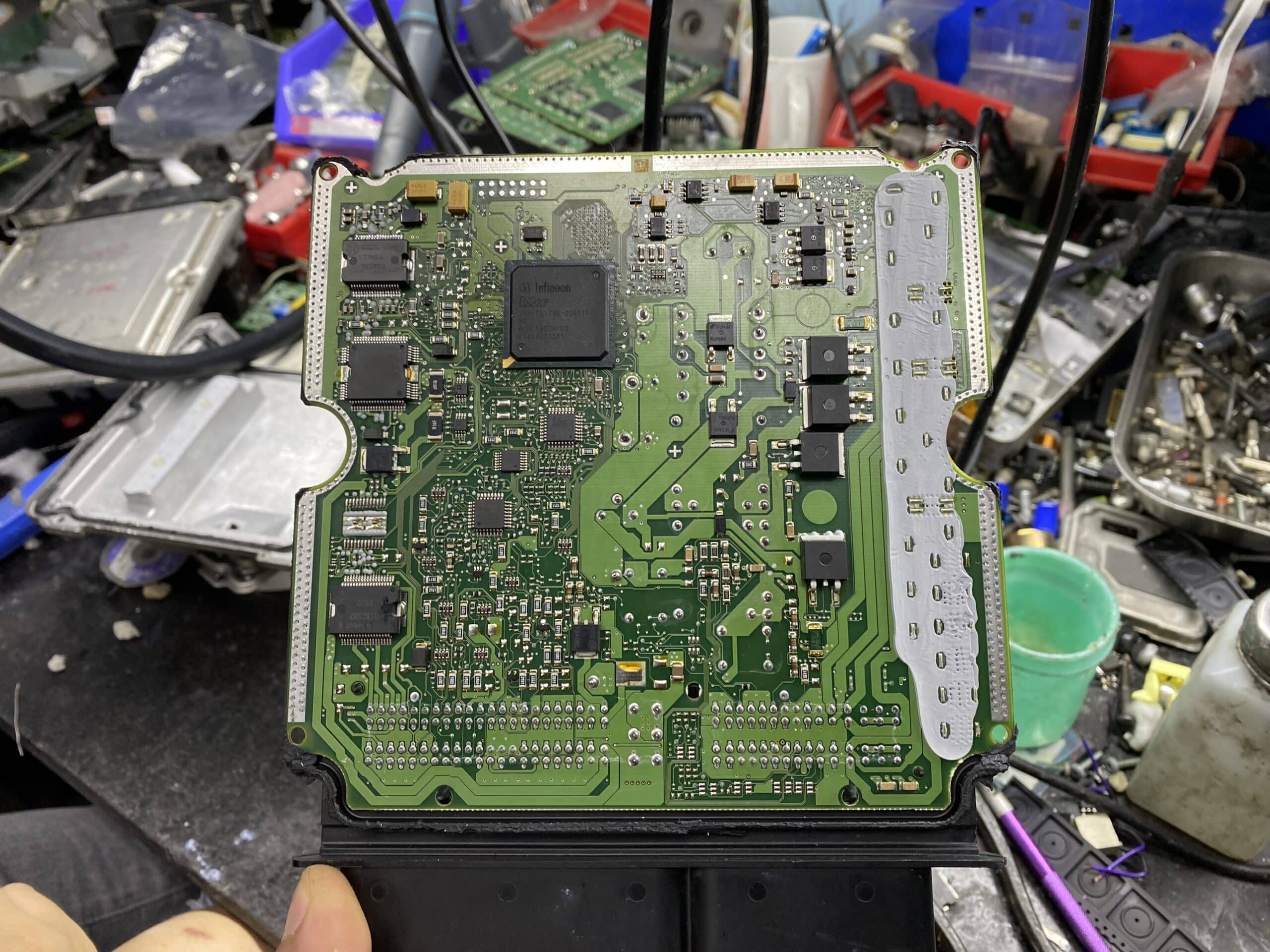 SỬA HỘP ECU KIA SORENTO - VES WORKSHOP 4 Sửa hộp ECU KIA Sorento