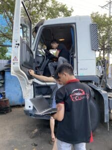 CẮT KHÍ THẢI XE TẢI VOLVO - SỬA CHỮA ECU - ECM