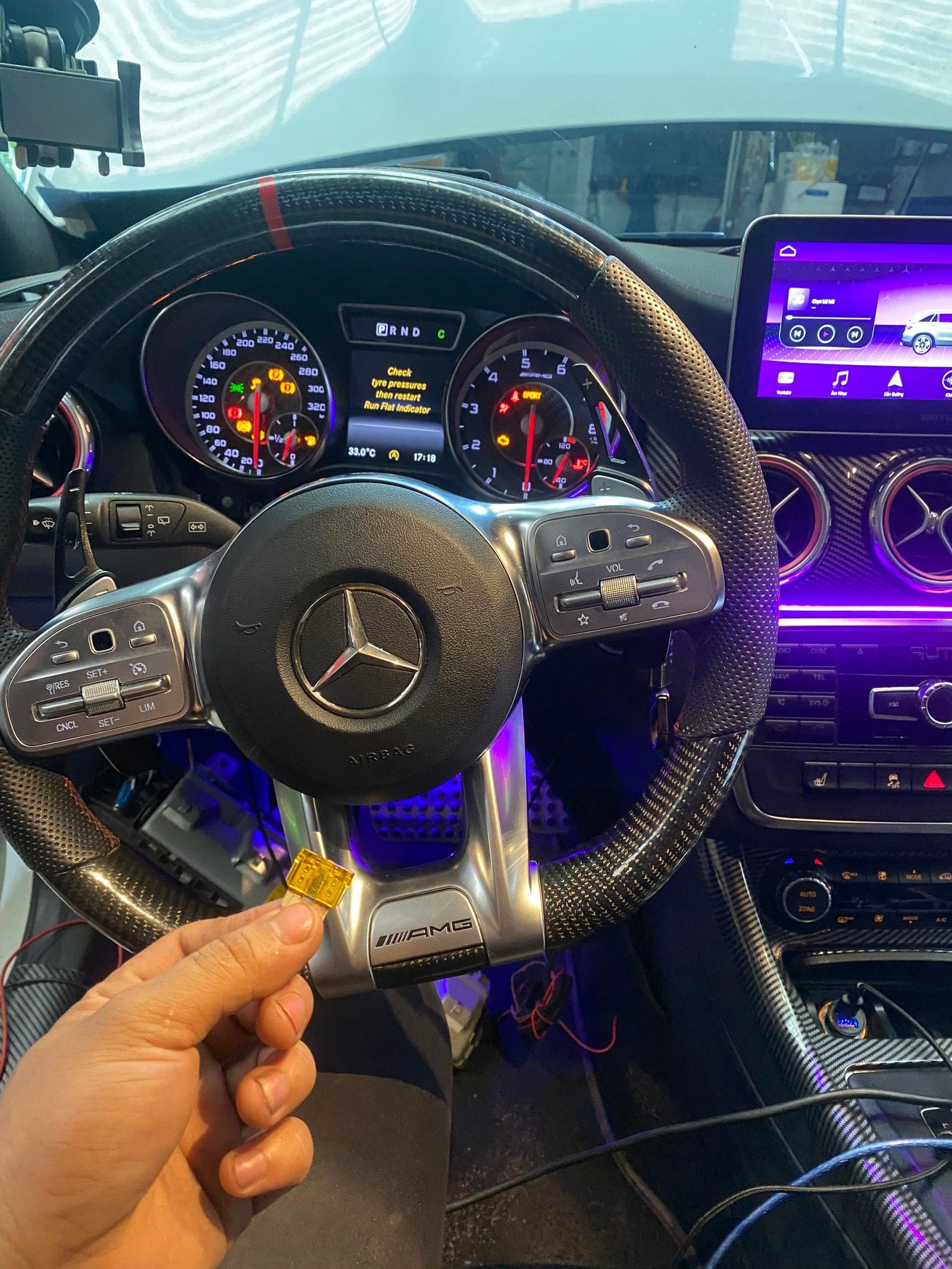 Sửa Chữa Hộp Đèn Mercedes