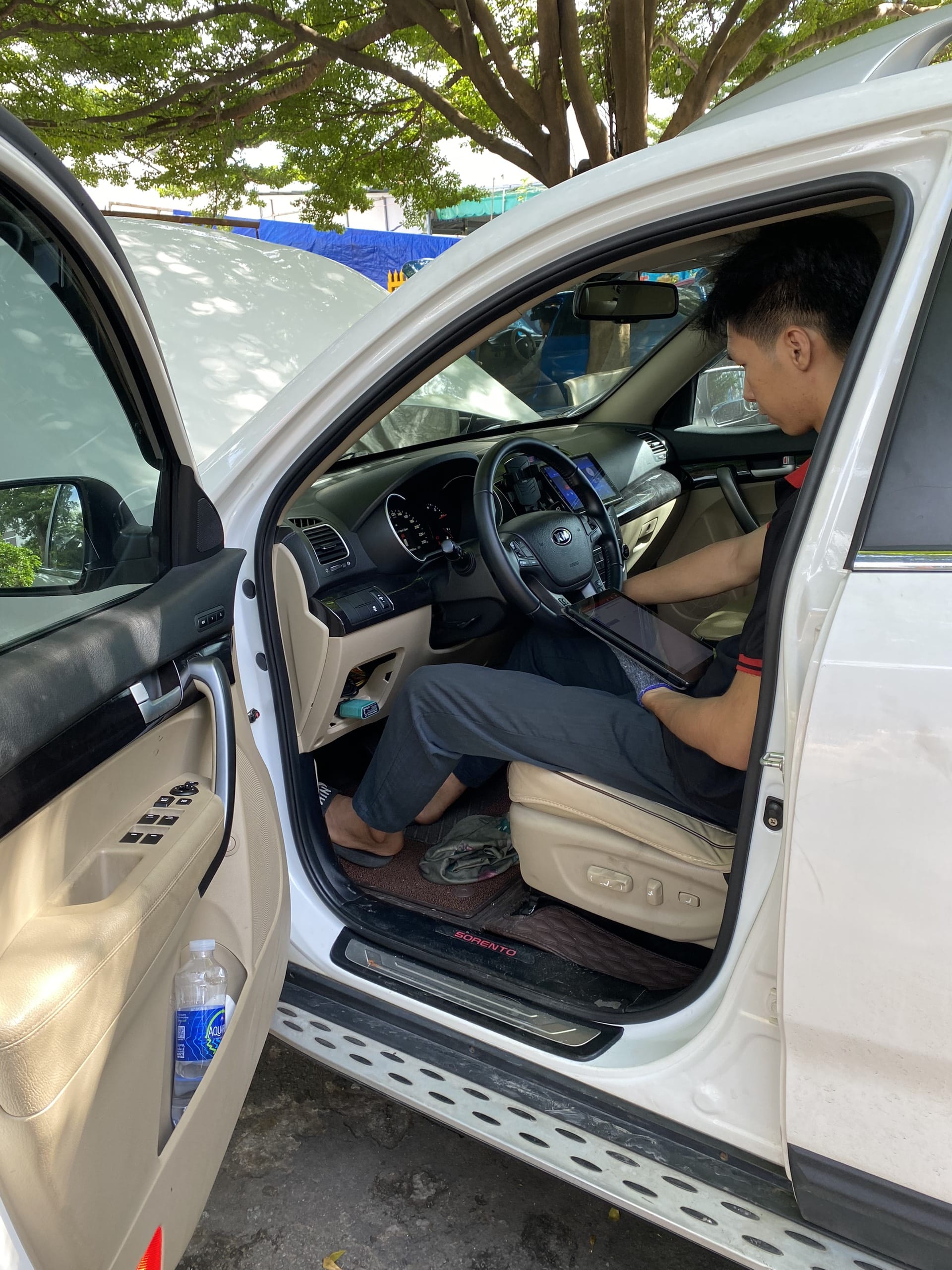 SỬA HỘP ECU KIA SORENTO - VES WORKSHOP 1 Sửa hộp ECU KIA Sorento