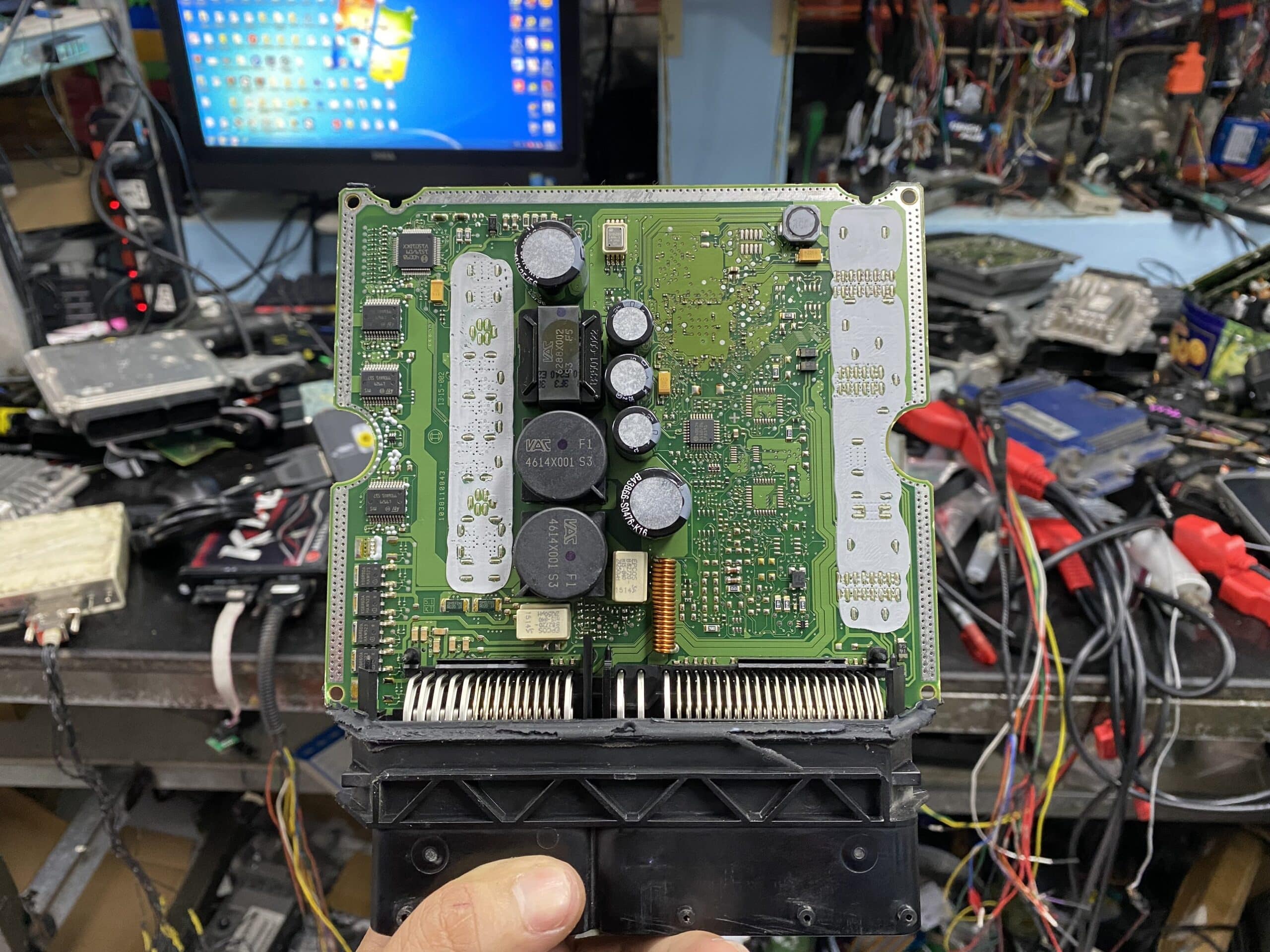 SỬA HỘP ECU KIA SORENTO - VES WORKSHOP 6 Sửa hộp ECU KIA Sorento