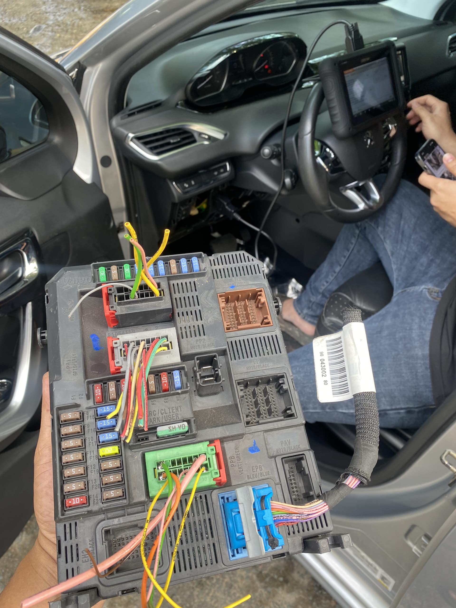 VES Vietnam ECU Body control module Peugeot