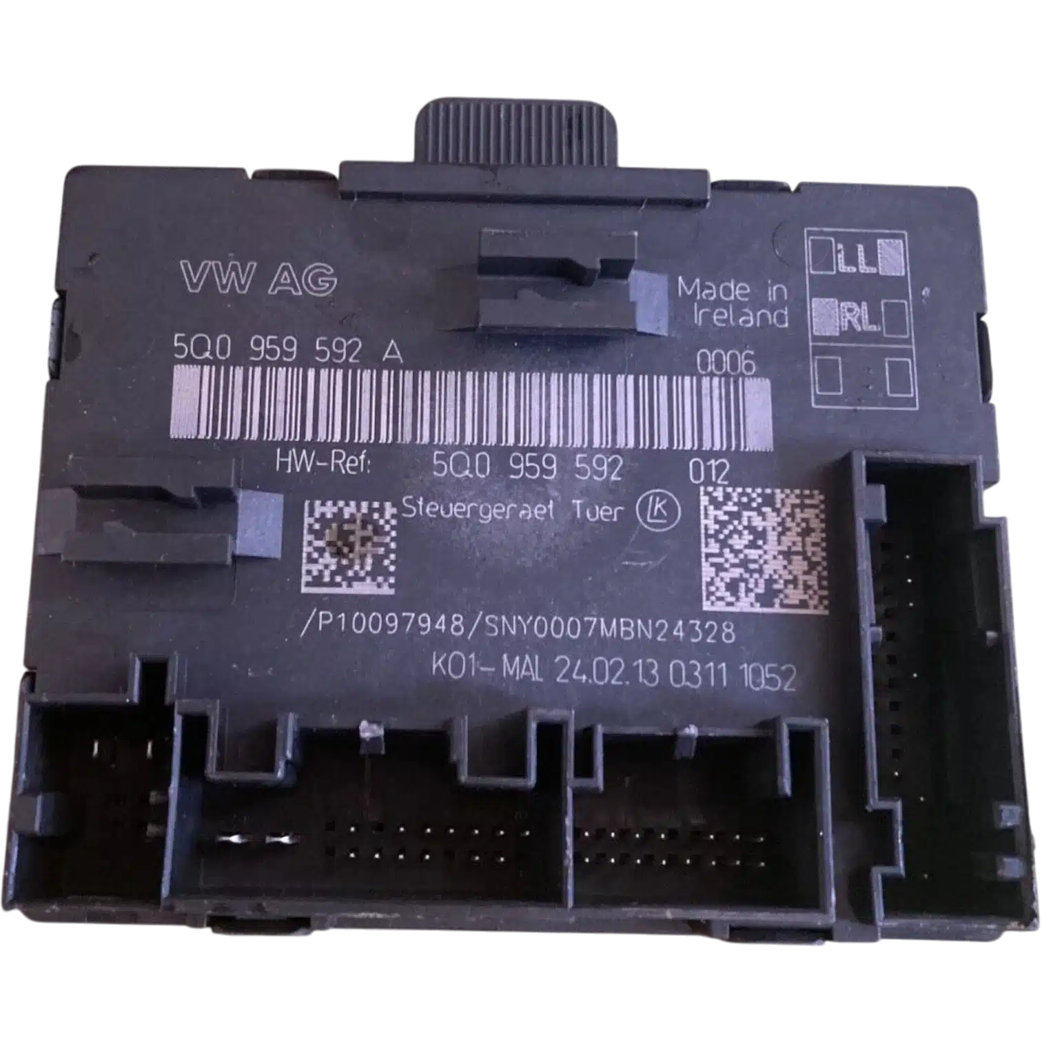 HỘP BODY CONTROL MODULE (BCM KHIỂN CỬA) AUDI A3
Mã phụ tùng BCM
5Q0 959 592
Body Control Module (BCM KHIỂN CỬA)
SNYB0007MAC27264
5Q0 959 592