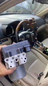 GARAGE VES CHUYÊN SỬA CHỮA ABS TOYOTA HIGHLANDER TẠI HỒ CHÍ MINH