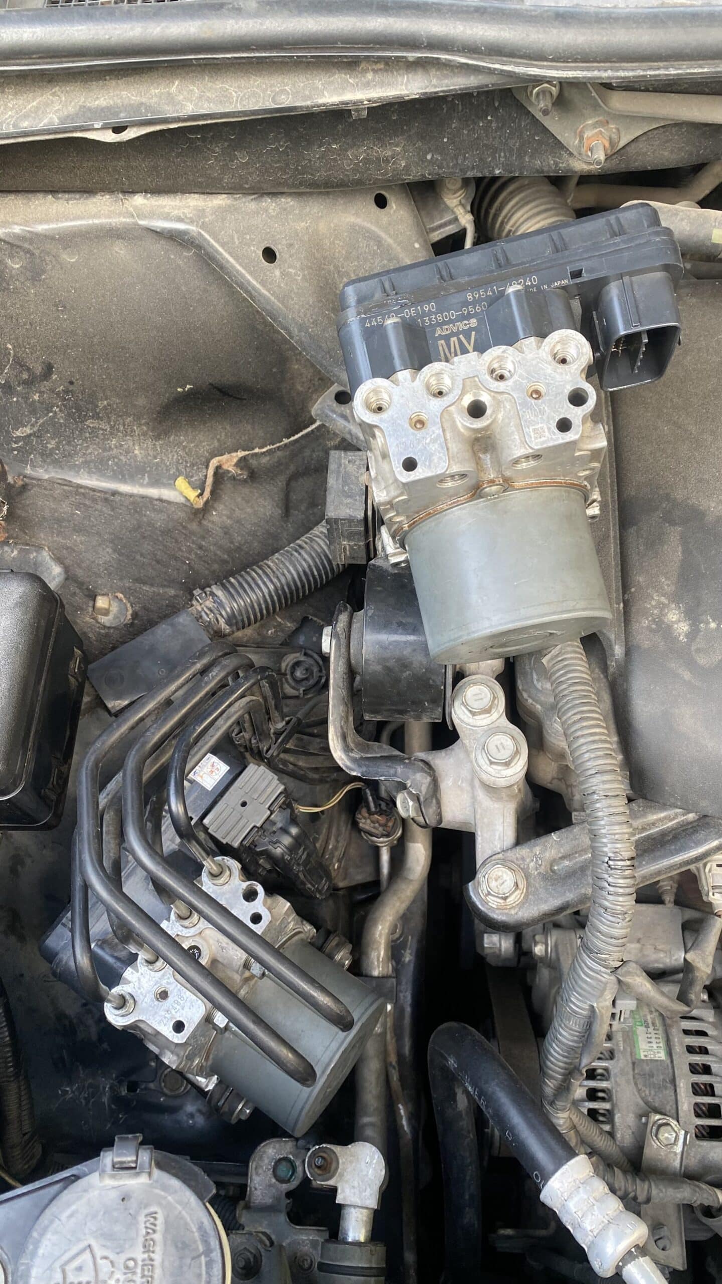 GARAGE VES CHUYÊN SỬA CHỮA ABS TOYOTA HIGHLANDER TẠI HỒ CHÍ MINH