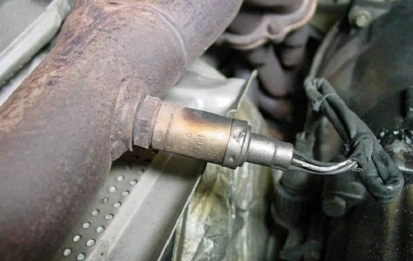 7 LÝ DO BỊ BÁO ĐÈN CHECK ENGINE MÀ BẠN NÊN BIẾT 3 7 LÝ DO BỊ BÁO ĐÈN CHECK ENGINE MÀ BẠN NÊN BIẾT