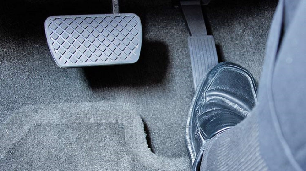 5 DẤU HIỆU NHẬN BIẾT HƯ HỎNG CẢM BIẾN VỊ TRÍ BÀN ĐẠP GA
