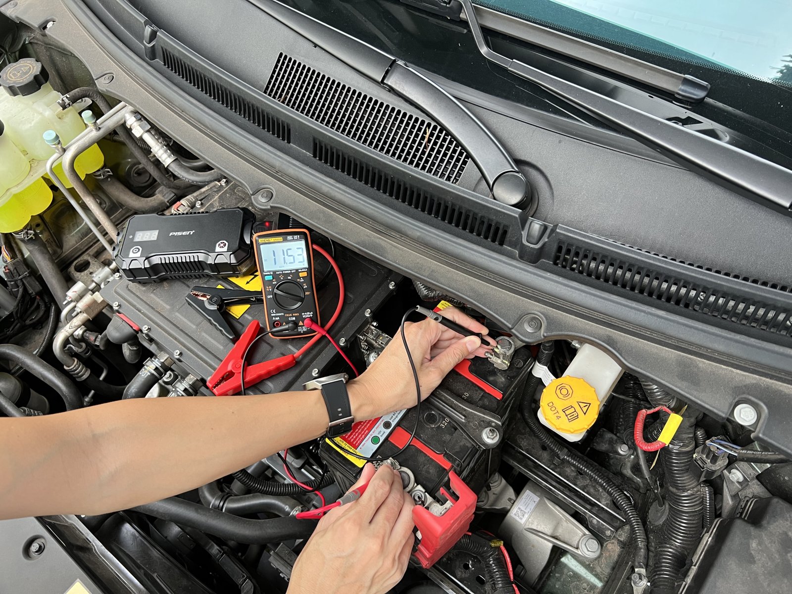 CÁCH KIỂM TRA ẮC QUY Ô TÔ TẠI NHÀ 2 CÁCH KIỂM TRA ẮC QUY Ô TÔ TẠI NHÀ
