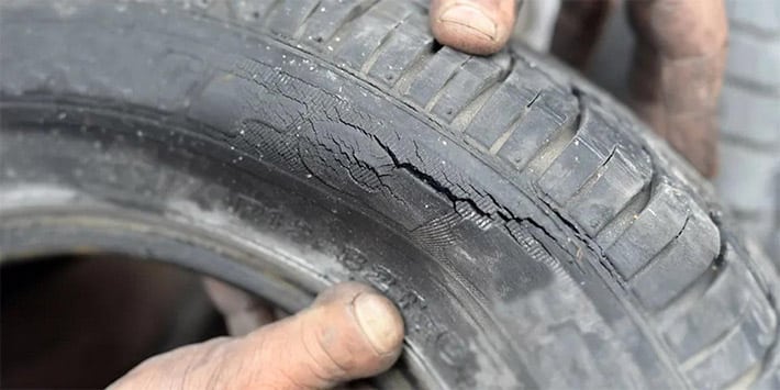 10 NGUYÊN NHÂN KHIẾN Ô TÔ BỊ RUNG LẮC KHI DI CHUYỂN