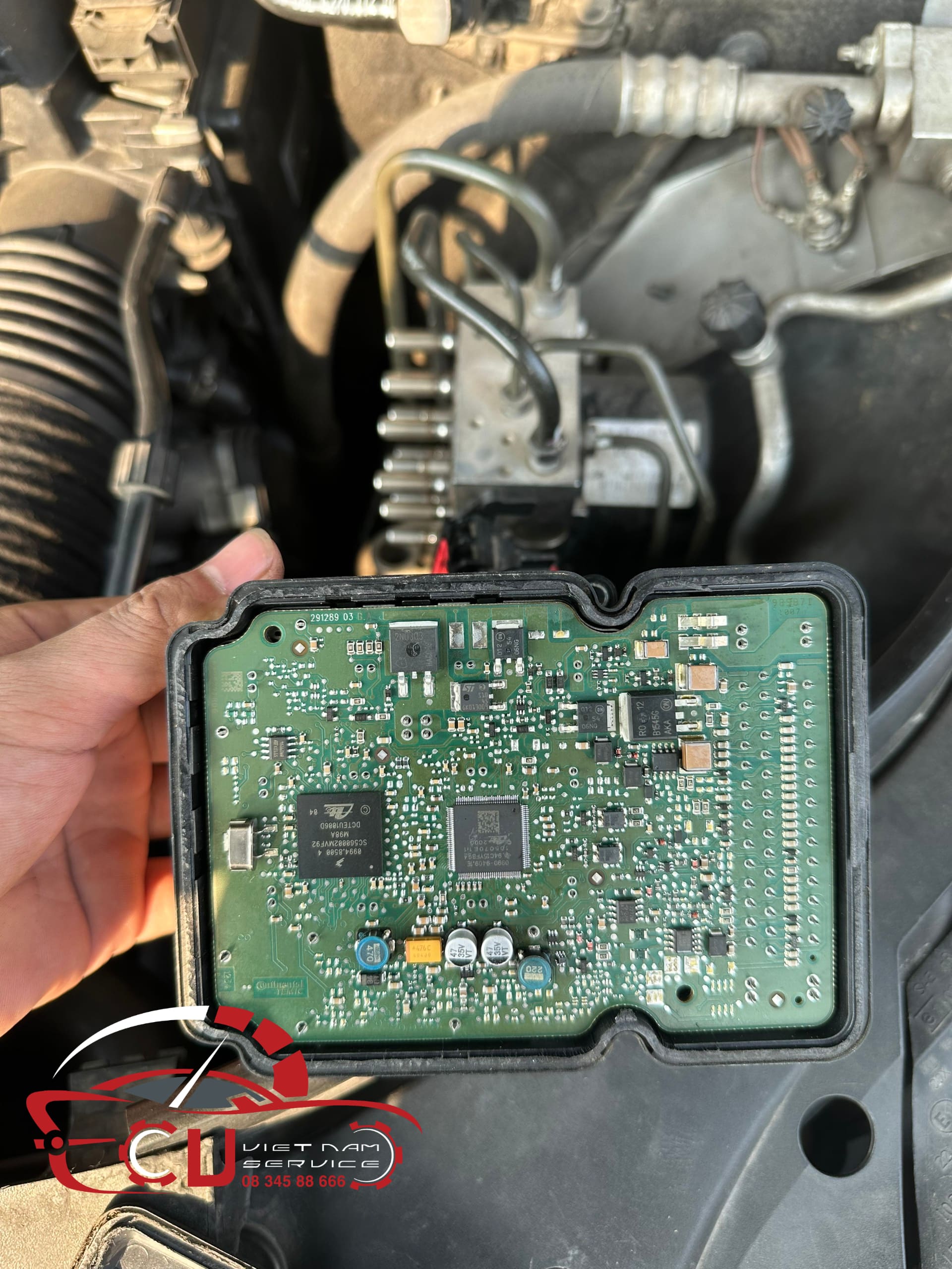 VES WORKSHOP - SỬA CHỮA HỆ THỐNG PHANH ABS CỦA XE MERCEDES-BENZ CLASS 3 GARAGE VES-SỬA CHỮA HỆ THỐNG PHANH ABS CỦA XE Mercedes–Benz C200