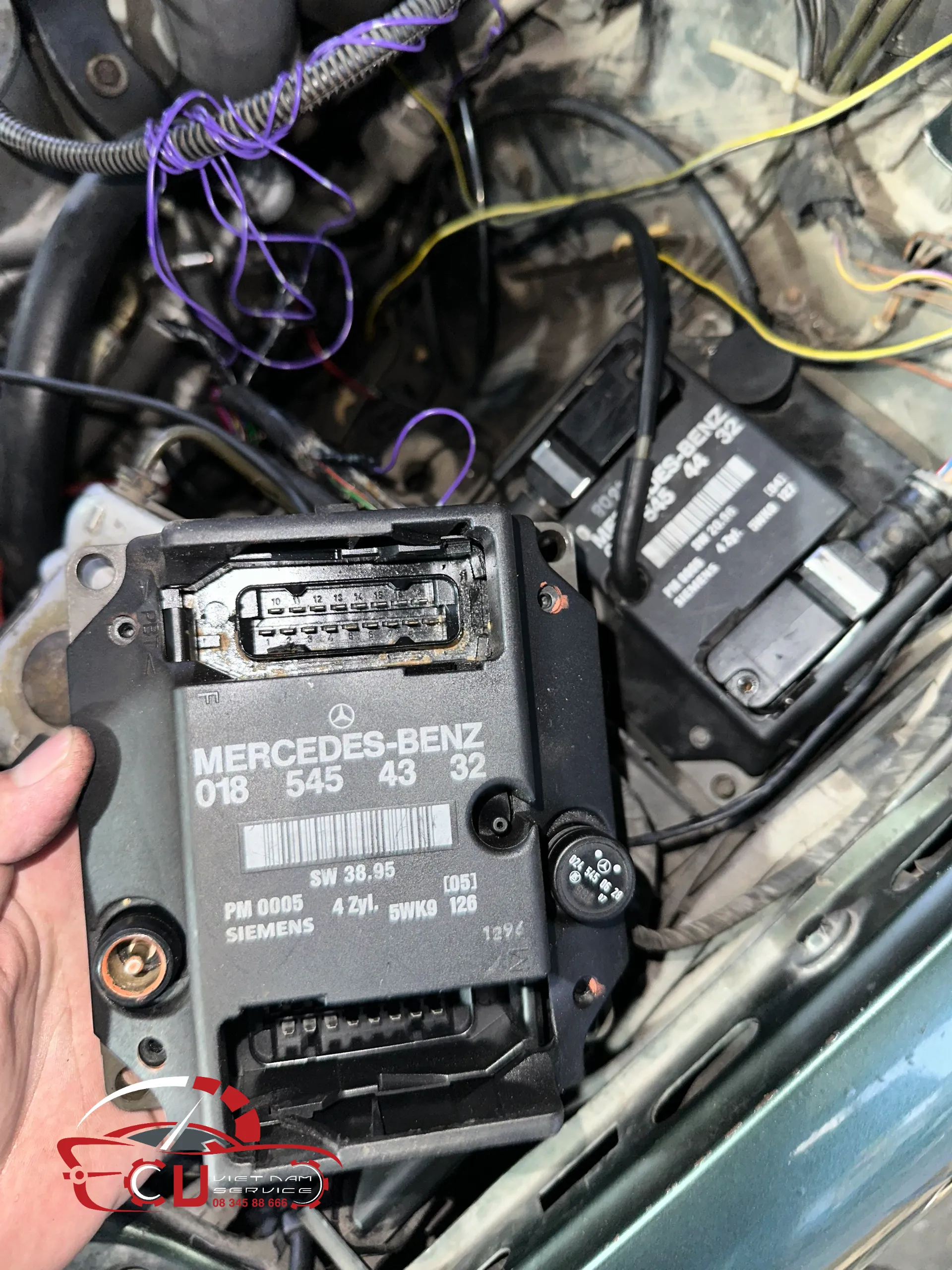 GARAGE VES CHUYÊN SỬA CHỮA HỘP ECU Mercedes-Benz C200