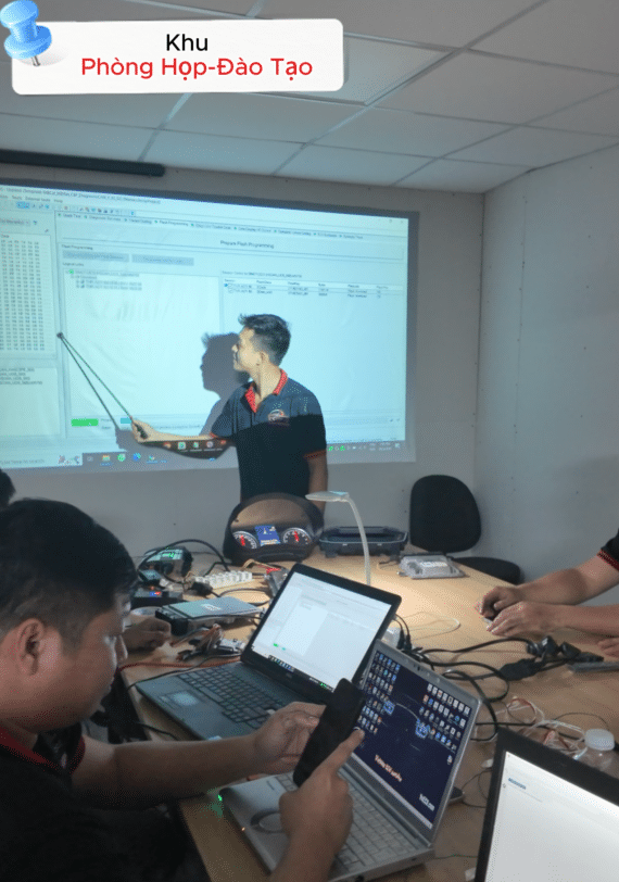 BẢO DƯỠNG XE Ô TÔ CÁC DÒNG XE SANG CHUYÊN NGHIỆP SỐ 1
