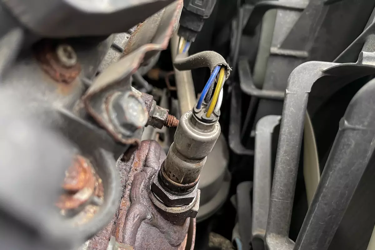 MÃ LỖI P001A NGUYÊN NHÂN VÀ CÁCH KHẮC PHỤC TRIỆT ĐỂ 3 Đo điện trở nội của van Solenoid