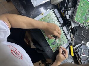 SỬA CHỮA HỘP ECU ECM PCM ĐIỀU KHIỂN ĐỘNG CƠ XE HONDA
