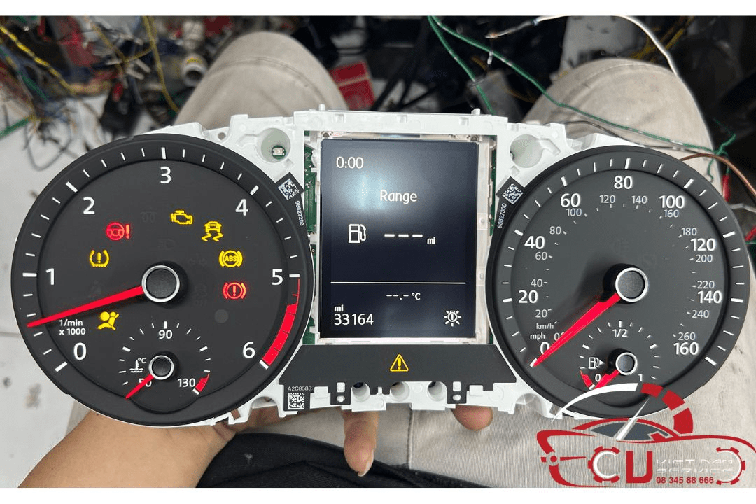 Cần sửa lỗi đồng hồ taplo IPC Toyota nhanh chóng, đến ngay với Ves Workshop 