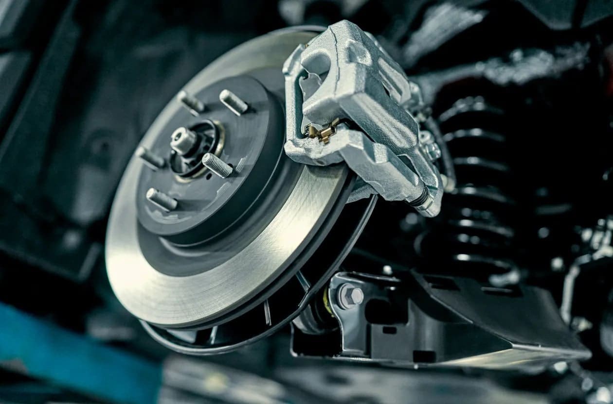 Bảo dưỡng, sửa chữa hệ thống thắng Lexus toàn diện tại Ves Workshop