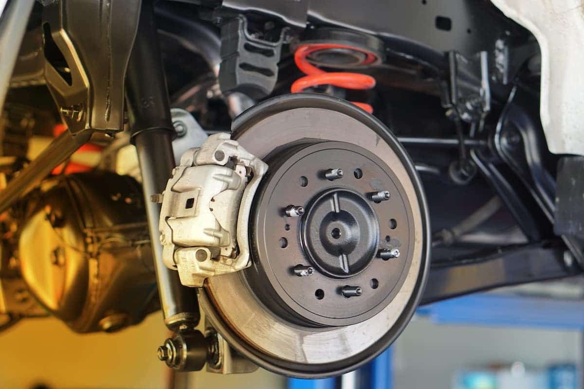 Bảo dưỡng, sửa chữa hệ thống thắng Lexus toàn diện tại Ves Workshop