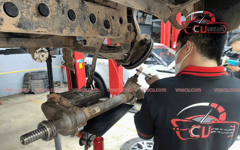 TRUNG TÂM BẢO DƯỠNG SỬA CHỮA ISUZU TẠI TPHCM - VES WORKSHOP 2 Đội ngũ kỹ thuật chuyên nghiệp