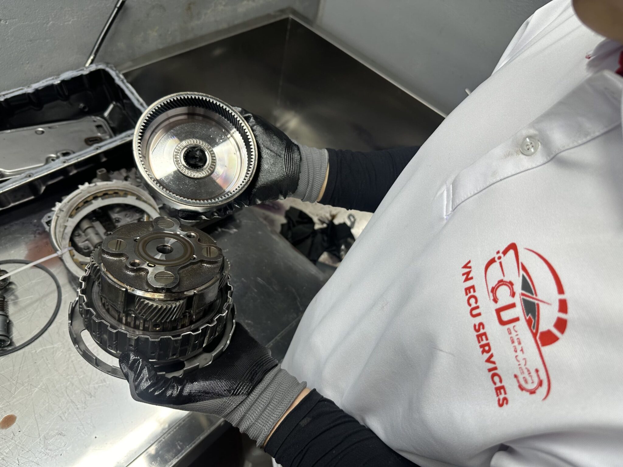Garage đại tu hộp số tự động Ford đáng tin cậy TPHCM