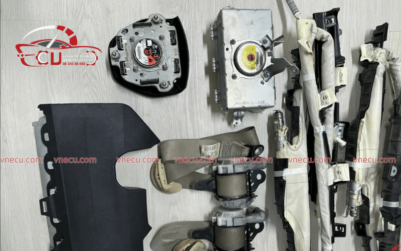 SỬA CHỮA PHỤC HỒI HỆ THỐNG TÚI KHÍ ISUZU TẠI TPHCM - VES WORKSHOP 4 Một số lỗi thường gặp trên hệ thống túi khí Isuzu