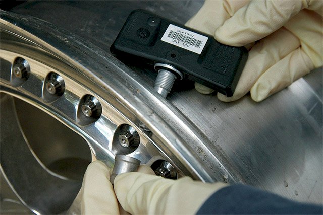 DỊCH VỤ CHUẨN ĐOÁN, SỬA CHỮA, THAY THẾ CẢM BIẾN ÁP SUẤT LỐP 5 Ưu điểm của dịch vụ tại trung tâm chúng tôi