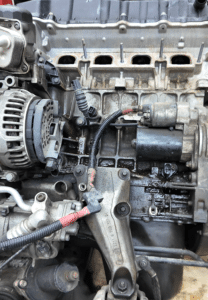 BẢO DƯỠNG KHẮC PHỤC SỰ CỐ RÒ RỈ DẦU VS HAO HỤT DẦU BMW 325I CHUYÊN NGHIỆP TẠI VES WORKSHOP