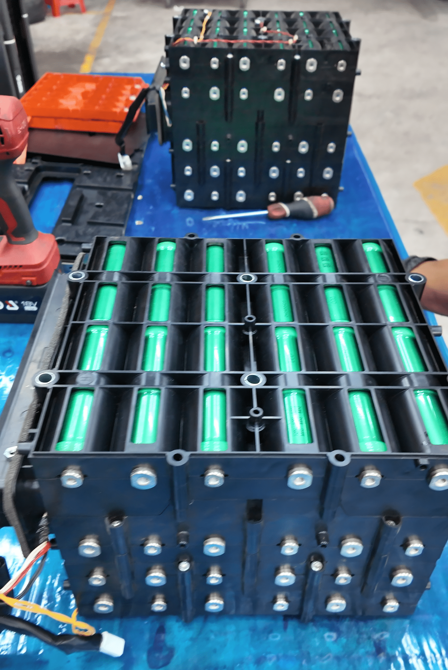 Quy Trình Kiểm Tra và Chẩn Đoán Bộ Chuyển Đổi Tại VES WORKSHOP