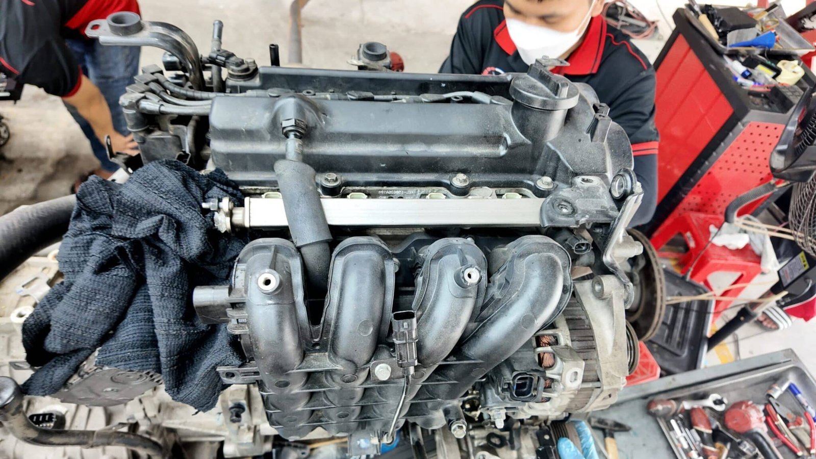 Đại Tu Động Cơ Xe Hyundai: Giải Pháp Bền Vững Cho Hiệu Suất Vượt Trội Tại VES Workshop