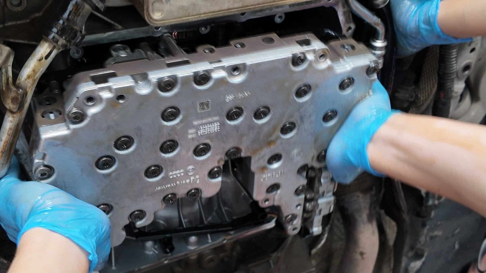 Dịch Vụ Sửa Chữa Hộp Số Ô Tô Tận Tâm – Giải Pháp Toàn Diện tại VES Workshop