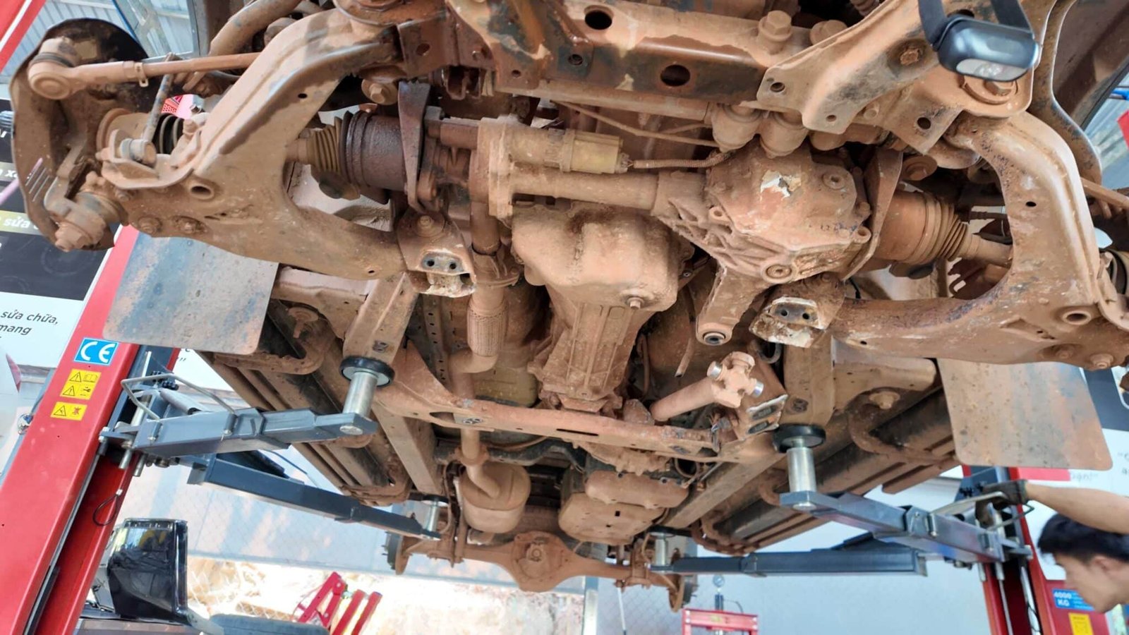 ĐẠI TU HỆ THỐNG GẦM CHEVROLET COLORADO TẠI VES WORKSHOP 5 Đại Tu Hệ Thống Gầm Chevrolet Colorado - Giải Pháp Chuyên Nghiệp Từ Ves Workshop