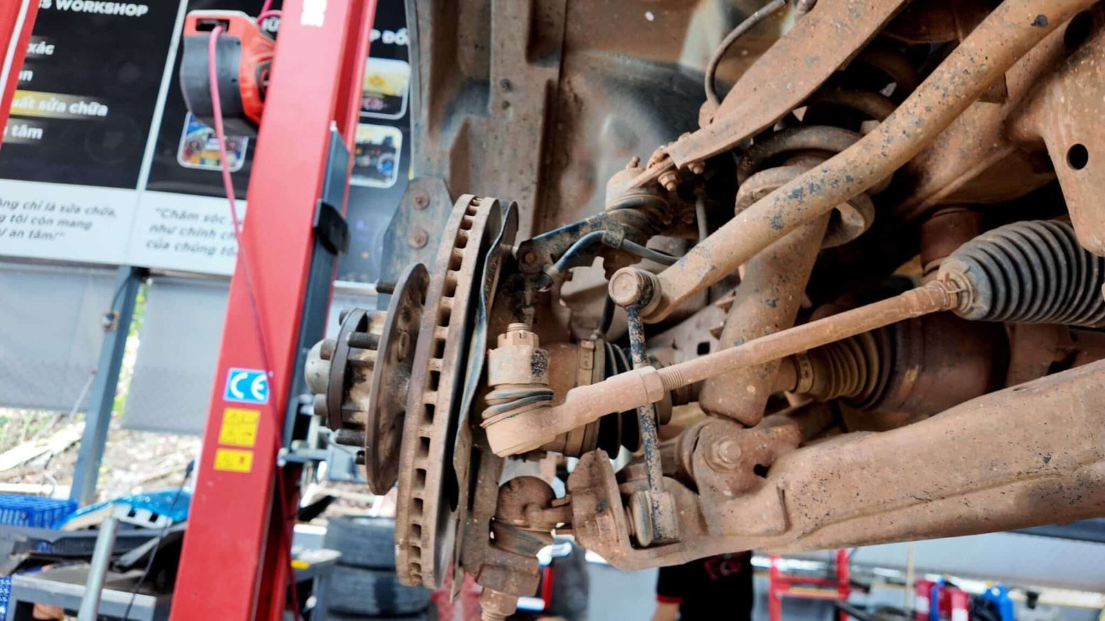 ĐẠI TU HỆ THỐNG KHUNG GẦM CHEVROLET TẠI VES WORKSHOP 4 Đại Tu Hệ Thống Khung Gầm Chevrolet Chuyên Nghiệp tại Ves Workshop – Giải Pháp Toàn Diện Cho Xe Bạn