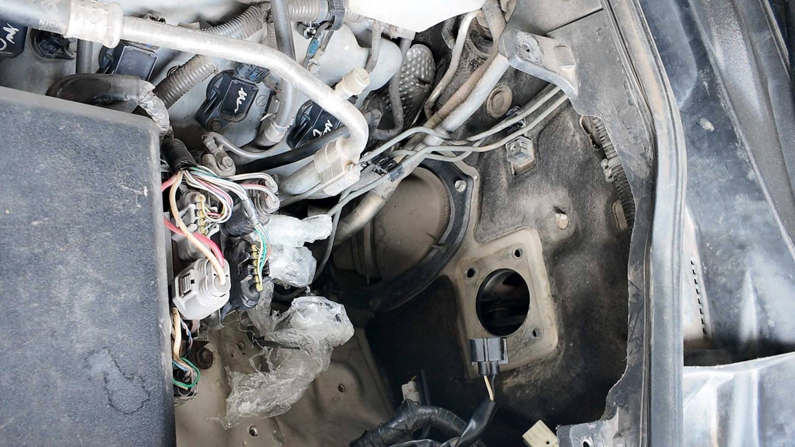 Sửa Chữa Cụm Bơm ABS Lexus LX570 tại VES Workshop: Giải Pháp Tối Ưu Cho Hệ Thống Phanh An Toàn