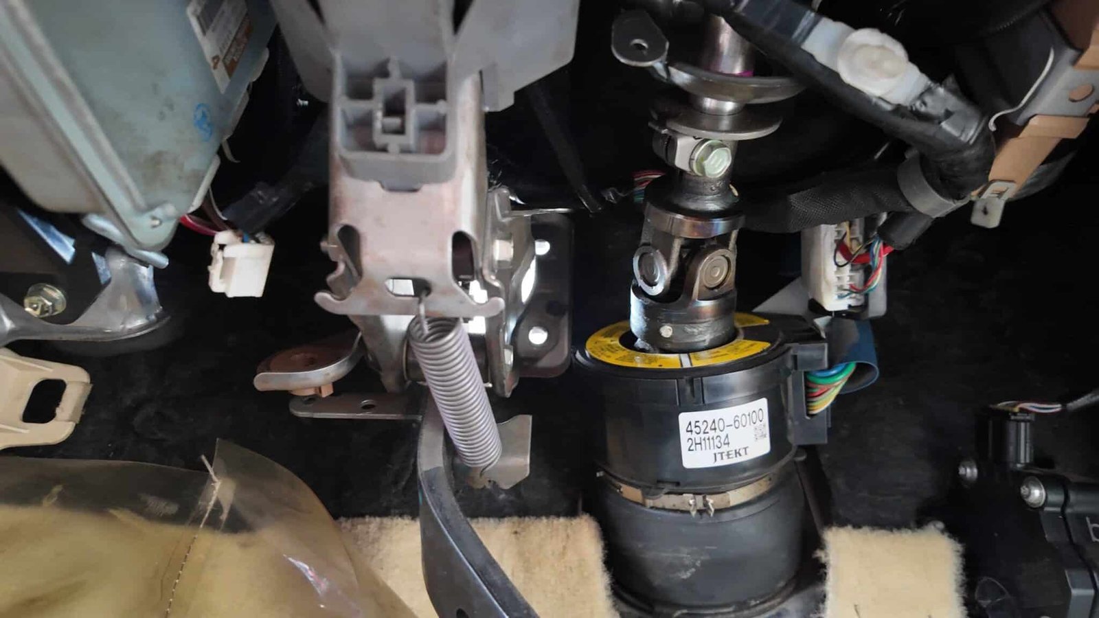 Sửa Chữa Cụm Bơm ABS Lexus LX570 tại VES Workshop: Giải Pháp Tối Ưu Cho Hệ Thống Phanh An Toàn