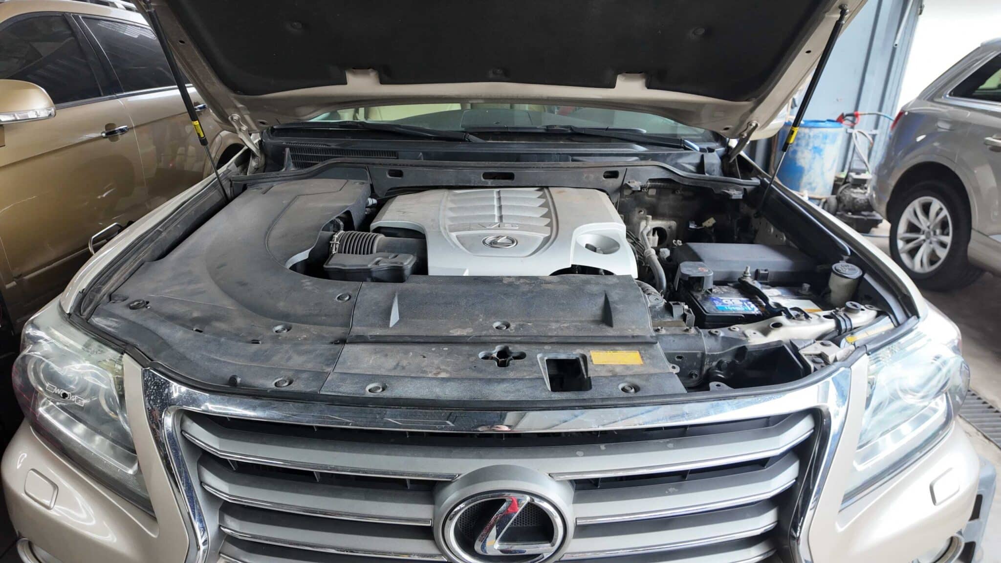Sửa Chữa Cụm Bơm ABS Lexus LX570 tại VES Workshop: Giải Pháp Tối Ưu Cho Hệ Thống Phanh An Toàn