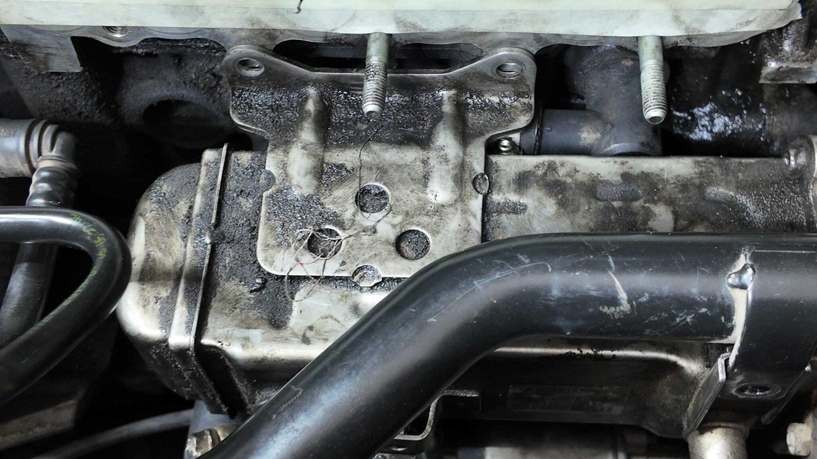 Hệ lụy khi để rò rỉ dầu kéo dài