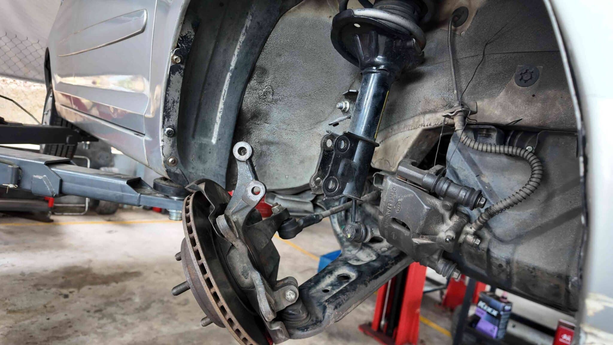 Hỏi đáp thường gặp về bảo dưỡng gầm Kia Sorento