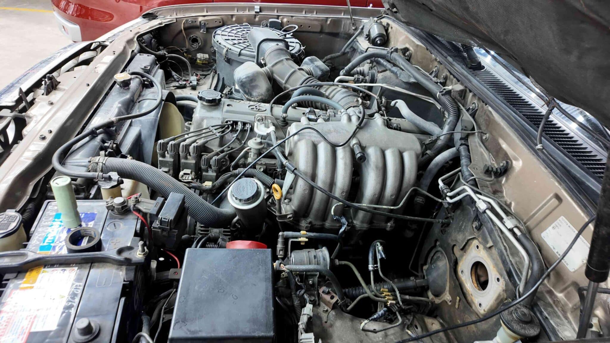 SỬA CHỮA CỤM BƠM ABS TOYOTA LAND CRUISER - VES WORKSHOP 2 Hệ thống ABS – Chìa khóa an toàn cho mọi hành trình