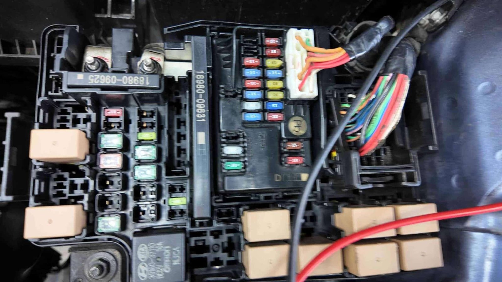 Lỗi điều hòa không mát liên tục do điện yếu