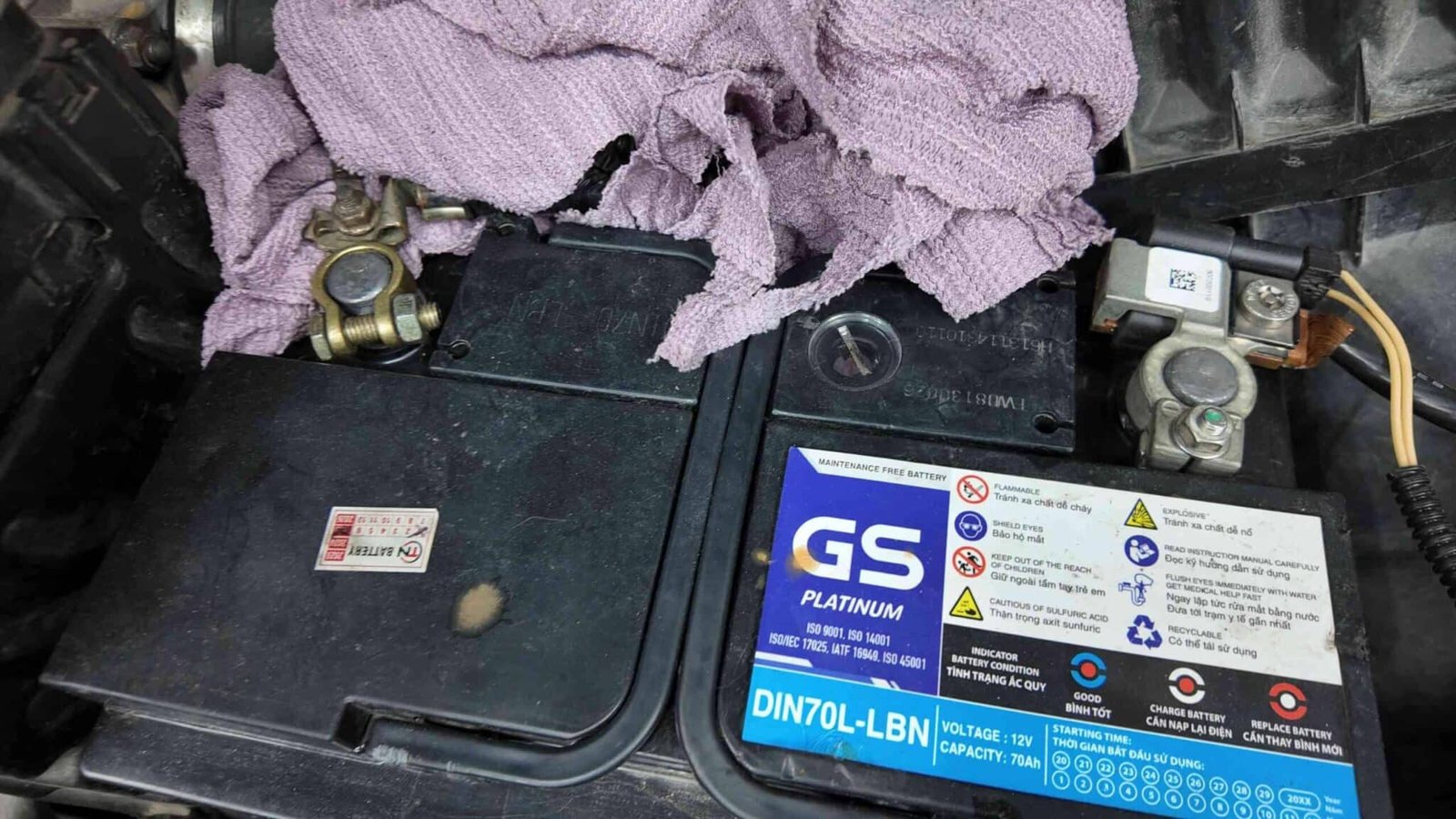 Kiểm tra hệ thống điện, bình ắc quy