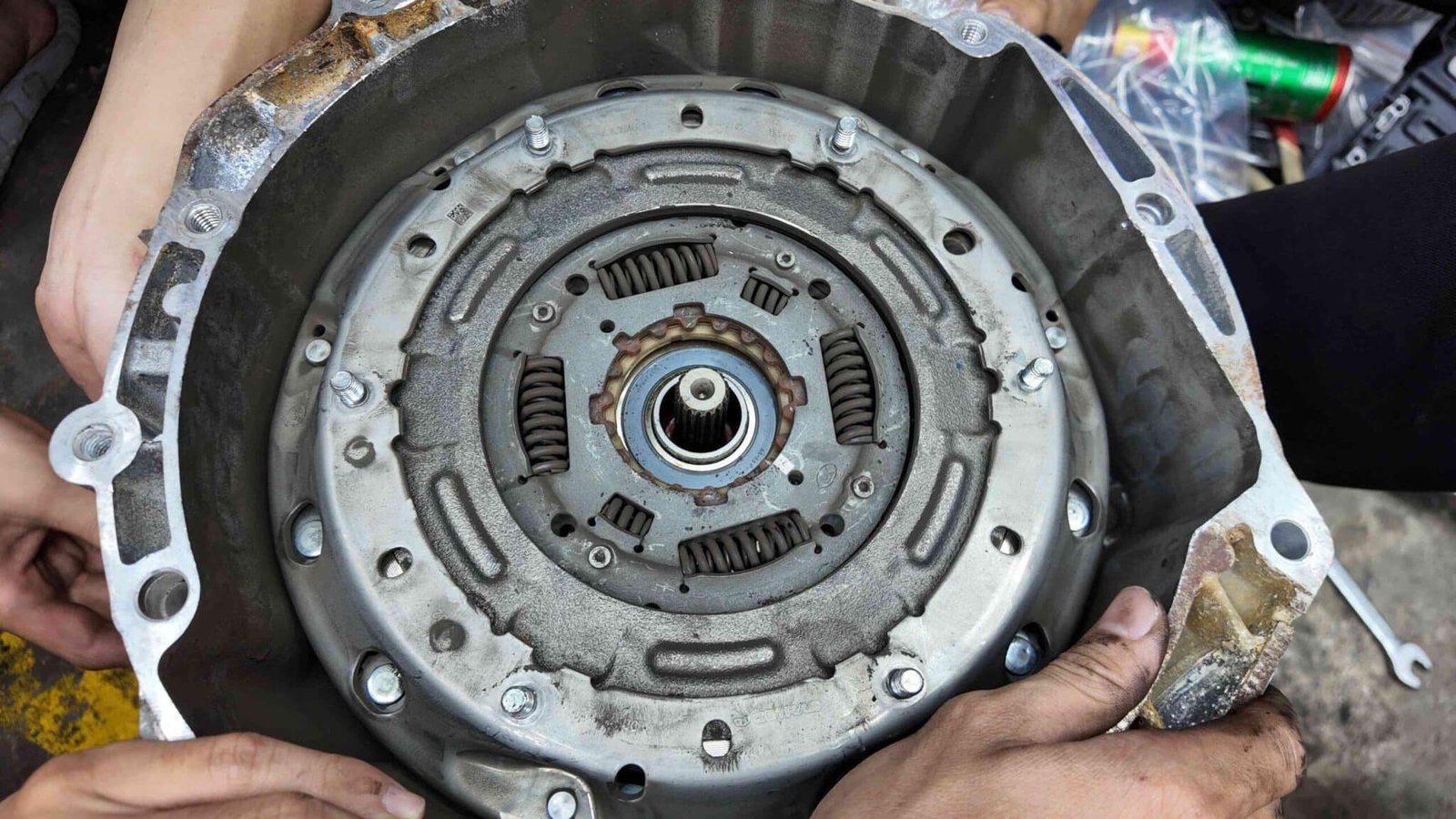 Các dấu hiệu cần bảo dưỡng hộp số Ford EcoSport