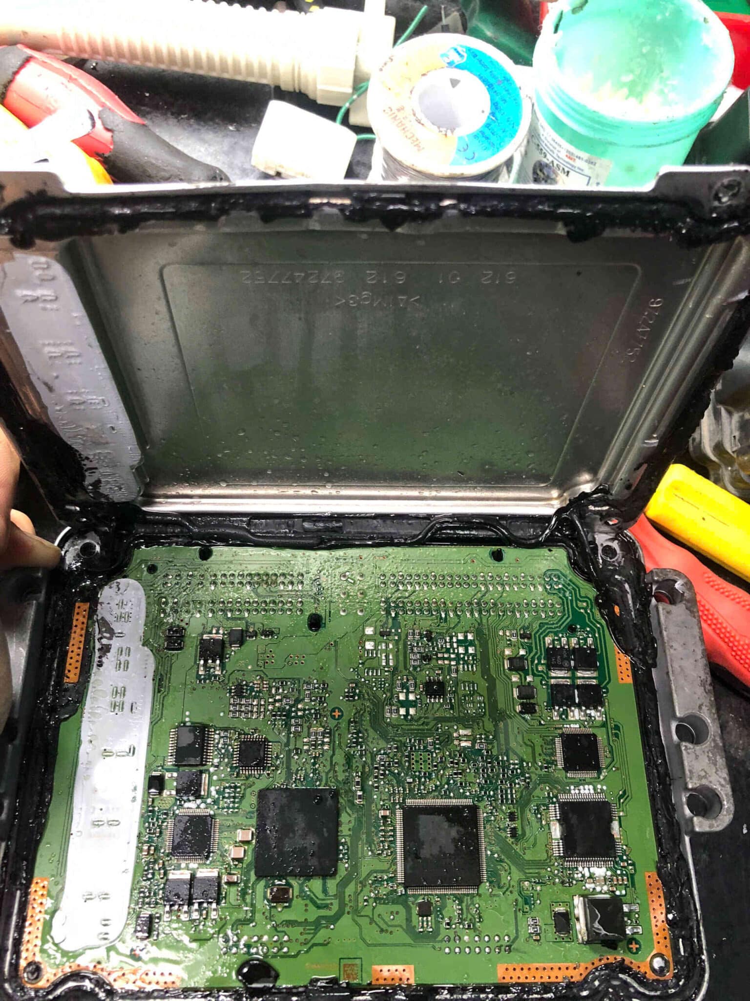 Quy trình tiếp nhận – kiểm tra – sửa chữa ECU Toyota chuyên nghiệp Quy trình tiếp nhận – kiểm tra – sửa chữa ECU Toyota chuyên nghiệp