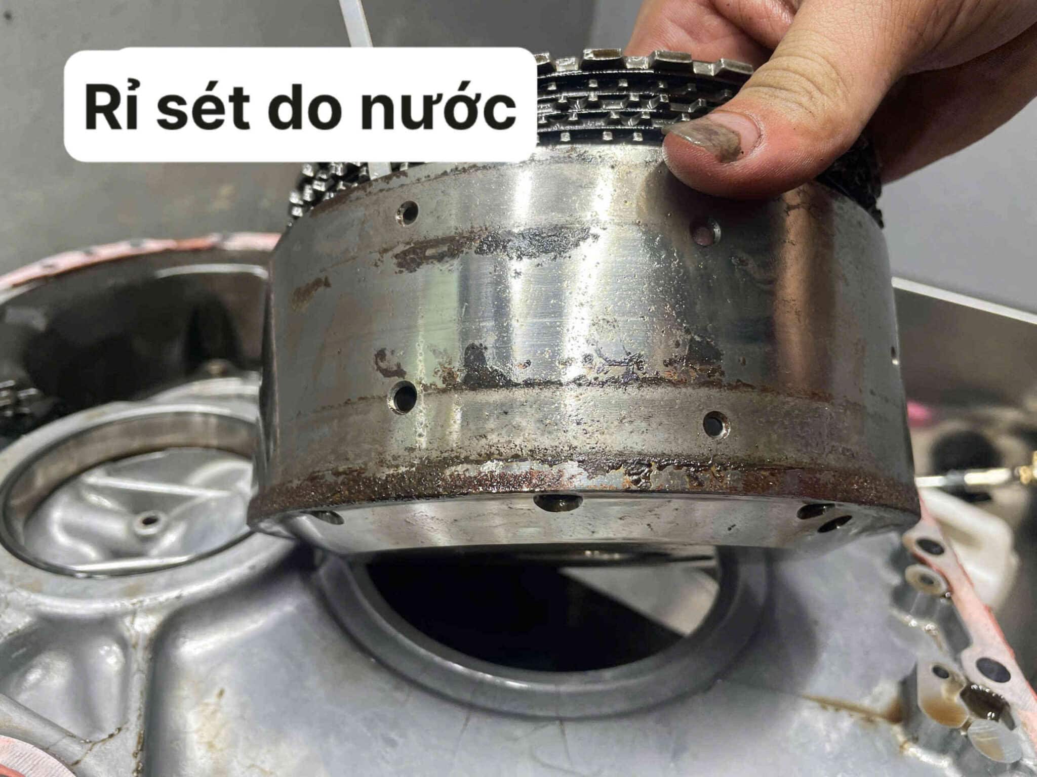 Các bước sửa chữa lỗi đèn báo hộp số tại VES Workshop Các bước sửa chữa lỗi đèn báo hộp số tại VES Workshop