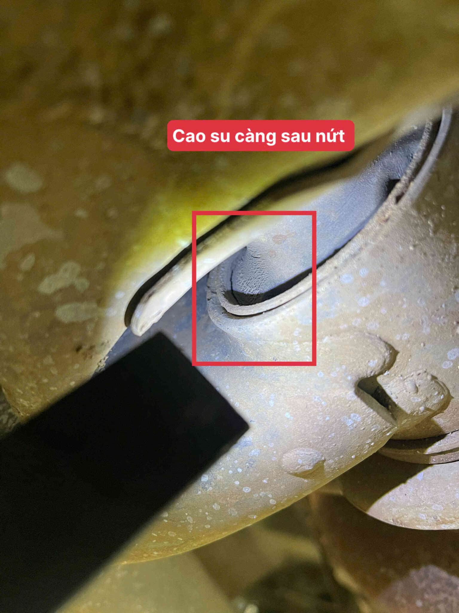 Những dấu hiệu cảnh báo cần bảo dưỡng gầm xe Những dấu hiệu cảnh báo cần bảo dưỡng gầm xe