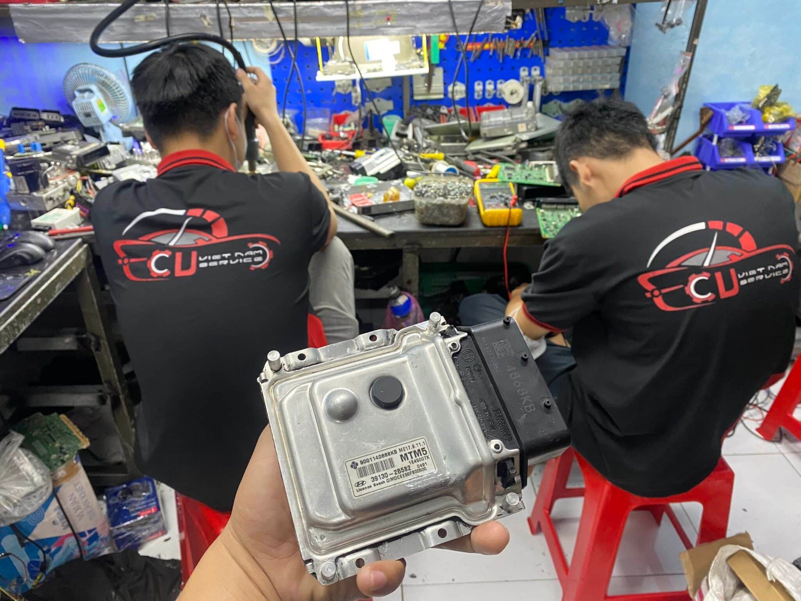 Quy trình bảo dưỡng ECU/ECM/PCM chuyên nghiệp tại VES Workshop