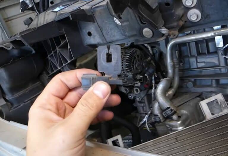 Cảm biến và bộ điều khiển (Sensors and Control Unit)