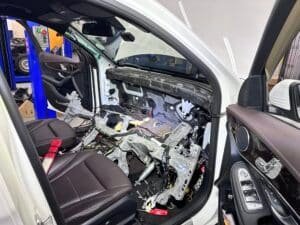 SỬA CHỮA HỆ THỐNG ĐIỀU HÒA XE MERCEDES-BENZ CHUYÊN NGHIỆP