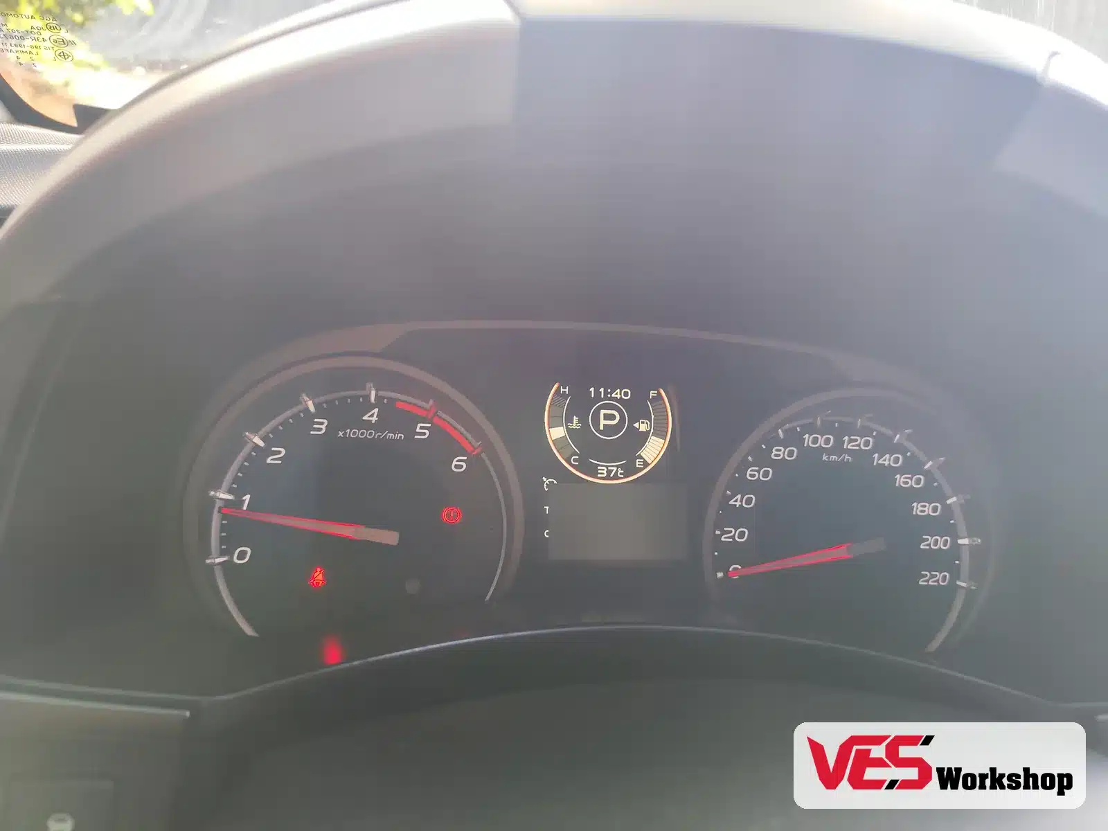 Đồng hồ Isuzu MU-X máy dầu chạy gần 350.000 km