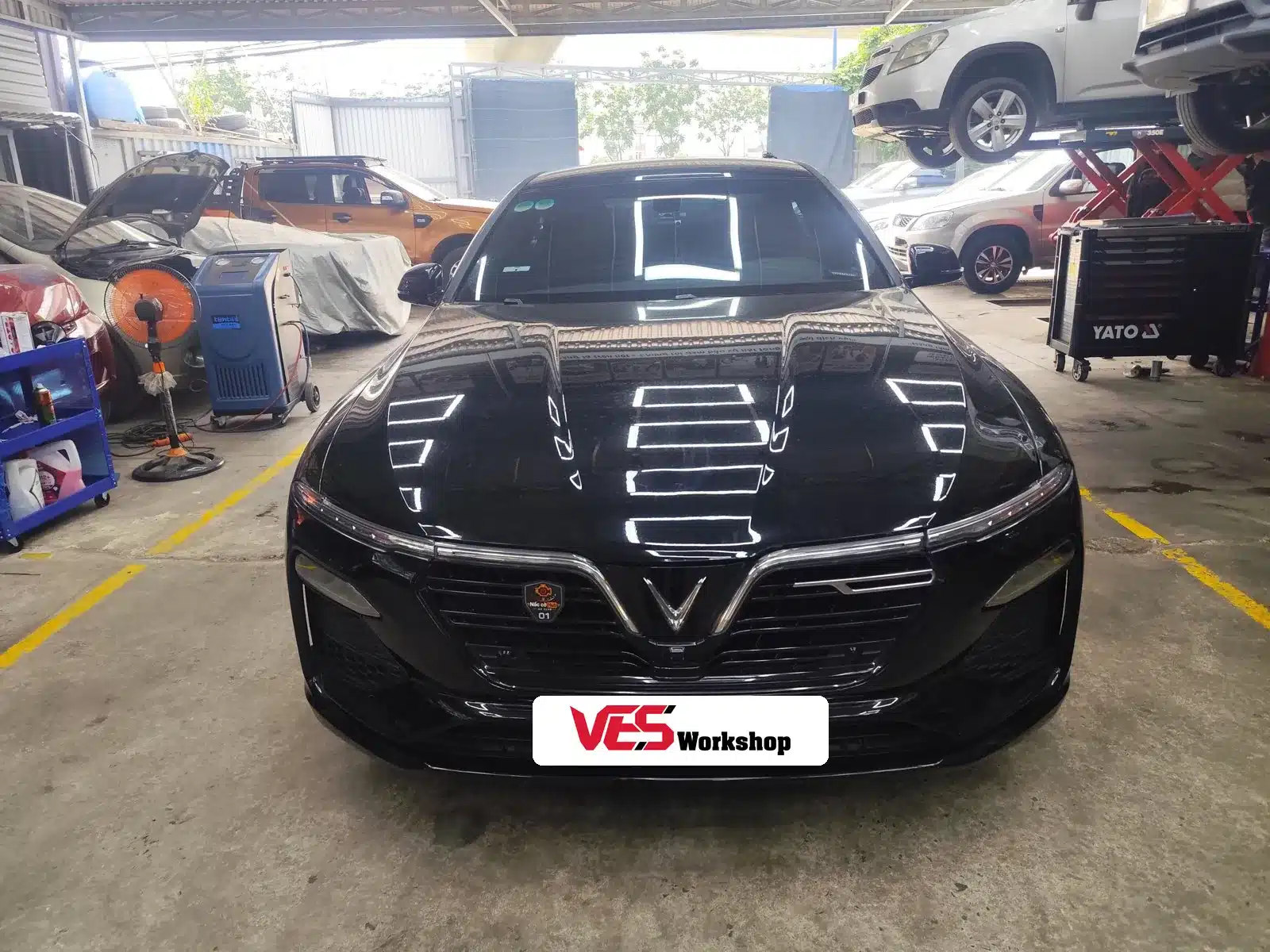 Vệ sinh họng nạp VinFast Lux A tại VES Workshop